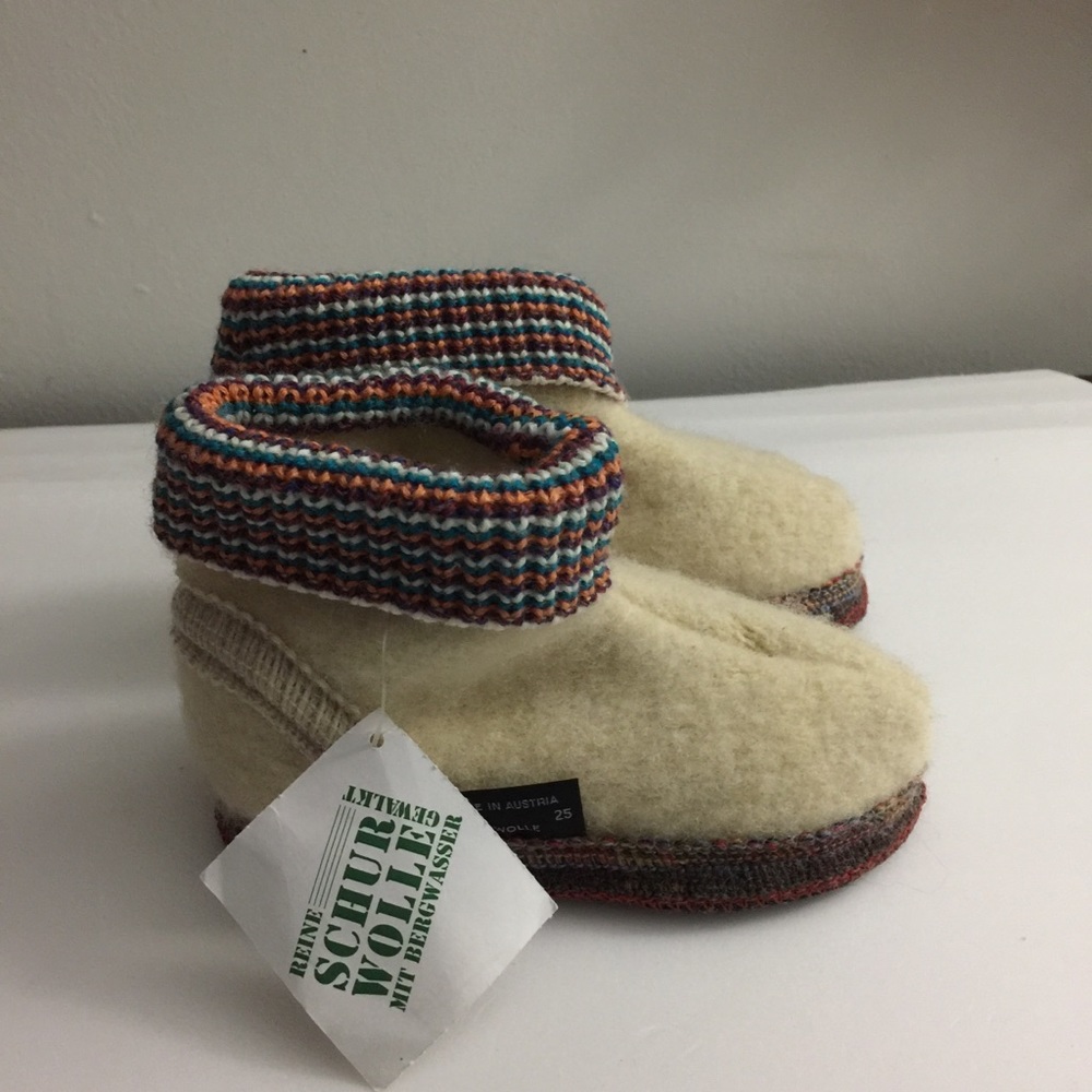 Wesenjak slipper booties
